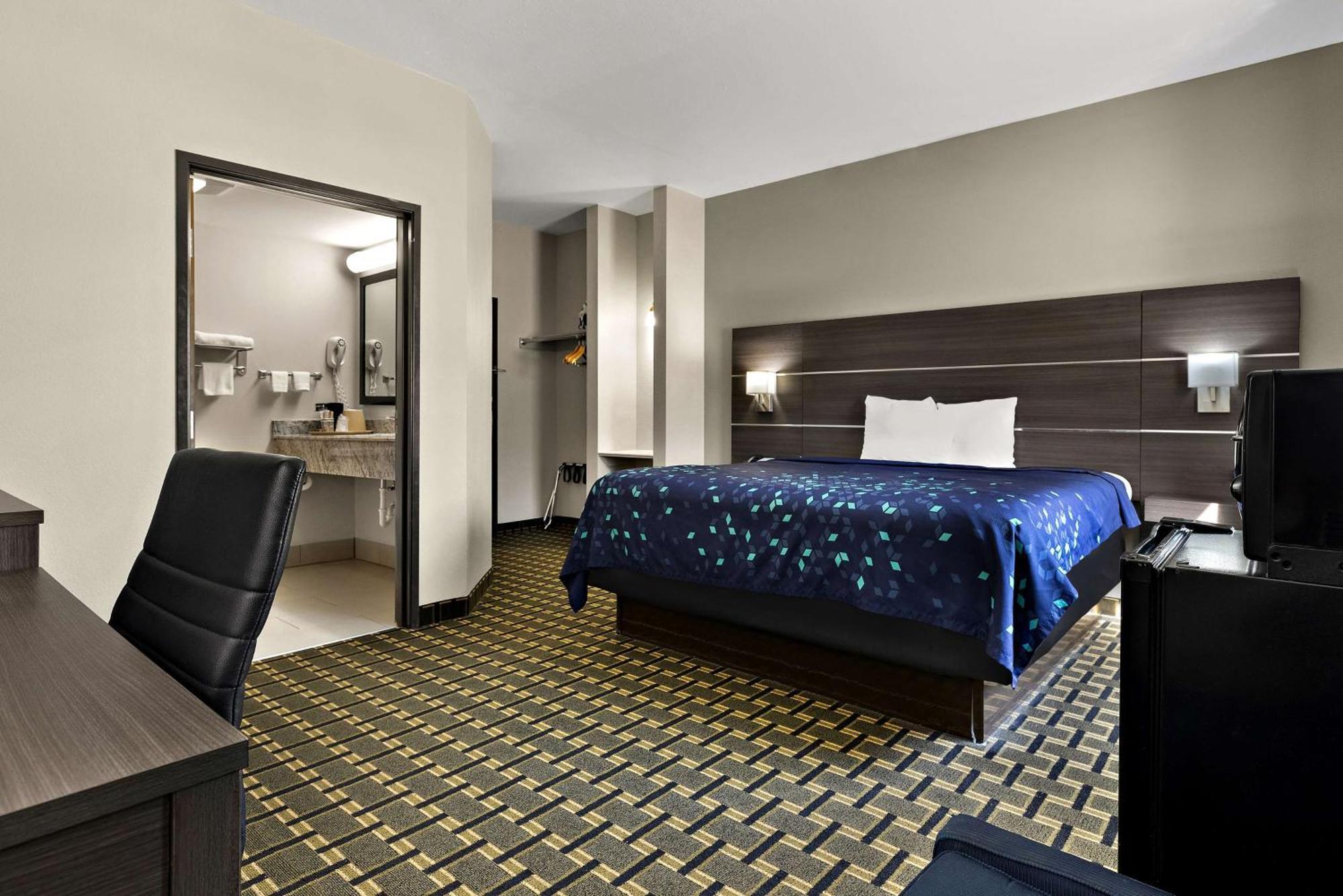 Surestay Plus Hotel By Best Western Tulsa East Exterior foto
