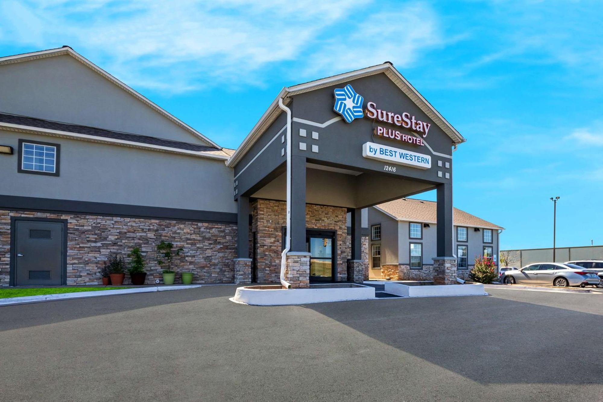 Surestay Plus Hotel By Best Western Tulsa East Exterior foto